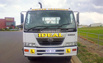 Medium Rigid truck licence training vehical at Ideal Driving School